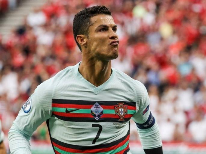 Cristiano Ronaldo surpasses Platini to become all-time top scorer at UEFA Euro with brace against Hungary, Video | Euro 2020, Cristiano Ronaldo : ख्रिस्तियानो रोनाल्डोचा वर्ल्ड रेकॉर्ड, गतविजेत्या पोर्तुगालची हंगरीवर सहज मात, Video Cristiano Ronaldo surpasses Platini to become all-time top scorer at UEFA Euro with brace against Hungary, Video | Euro 2020, Cristiano Ronaldo : ख्रिस्तियानो रोनाल्डोचा वर्ल्ड रेकॉर्ड, गतविजेत्या पोर्तुगालची हंगरीवर सहज मात, Video