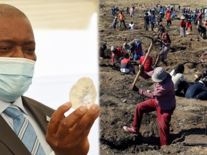 many people are digging in this south african village to discover mysterious stones | काय सांगता? 'या' ठिकाणी मातीत सापडताहेत हिरे; नशीब आजमावण्यासाठी हजारो लोकांची गर्दी many people are digging in this south african village to discover mysterious stones | काय सांगता? 'या' ठिकाणी मातीत सापडताहेत हिरे; नशीब आजमावण्यासाठी हजारो लोकांची गर्दी