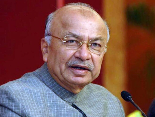 Sushilkumar Shinde's shocking statement about the current situation in the Congress, said, now in the Congress ... | सुशीलकुमार शिंदे यांचे काँग्रेसमधील सद्यस्थितीबाबत धक्कादायक विधान, म्हणाले, काँग्रेसमध्ये आता...