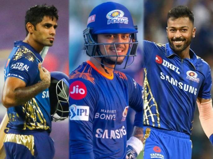 Mega auction for IPL 2022 : franchises are allowed to retain 4 players, either it can be 3 Indians and 1 overseas or 2 Indians and 2 overseas  | IPL 2022 Mega Auction : बीसीसीआयनं तयार केलीय ब्लूप्रिंट; सूर्यकुमार, इशान, हार्दिक आता मुंबई इंडियन्सकडून नाही खेळणार?