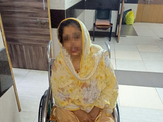 Shocking! 8-year-old boy dies after falling plaster of ceiling | धक्कादायक! सिलिंगचे प्लास्टर पडून ८ वर्षांच्या मुलाचा मृत्यू Shocking! 8-year-old boy dies after falling plaster of ceiling | धक्कादायक! सिलिंगचे प्लास्टर पडून ८ वर्षांच्या मुलाचा मृत्यू