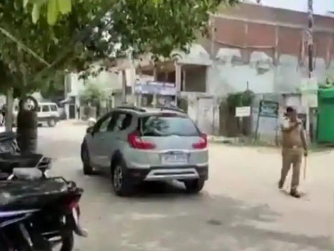 ATS seals Kakori premises; 2 Al-Qaeda terrorists arrested | BREAKING: लखनऊमध्ये एटीएसची मोठी कारवाई, 'प्रेशर कुकर' बॉम्ब बनवणाऱ्या अल-कायदाच्या २ दहशतवाद्यांना अटक ATS seals Kakori premises; 2 Al-Qaeda terrorists arrested | BREAKING: लखनऊमध्ये एटीएसची मोठी कारवाई, 'प्रेशर कुकर' बॉम्ब बनवणाऱ्या अल-कायदाच्या २ दहशतवाद्यांना अटक