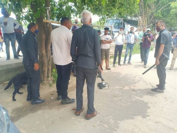 Before Independence Day, there was going to be a big bomb blast, there was going to be a massacre through suicide bombs | स्वातंत्र्य दिनाआधी करणार होते मोठा बॉम्बस्फोट, मानवी बॉम्बच्या माध्यमातून घडवणार होते घातपात Before Independence Day, there was going to be a big bomb blast, there was going to be a massacre through suicide bombs | स्वातंत्र्य दिनाआधी करणार होते मोठा बॉम्बस्फोट, मानवी बॉम्बच्या माध्यमातून घडवणार होते घातपात