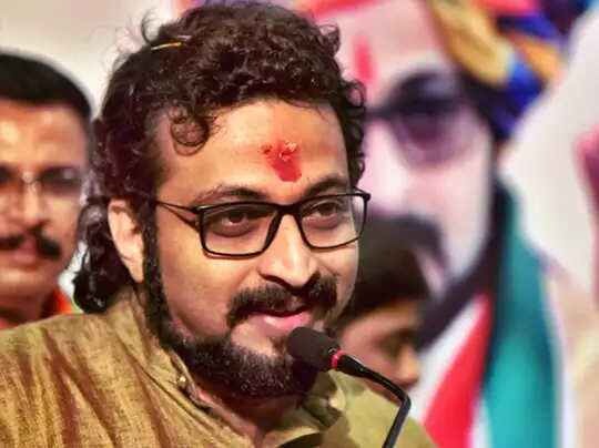 Shiv Sena's aggressive response to Amol Kolhe's statement | अमोल कोल्हेंच्या त्या वक्तव्यावर शिवसेनेकडून आक्रमक प्रतिक्रिया, दिलं सणसणीत प्रत्युत्तर Shiv Sena's aggressive response to Amol Kolhe's statement | अमोल कोल्हेंच्या त्या वक्तव्यावर शिवसेनेकडून आक्रमक प्रतिक्रिया, दिलं सणसणीत प्रत्युत्तर