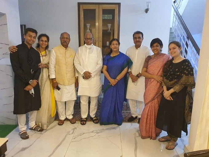 NCP leader busy partying Eid as Konkan sinks, angry reaction of netizens | कोकण बुडत असताना राष्ट्रवादीचे नेते ईदची पार्टी करण्यात व्यस्त, नेटिझन्सची संतप्त प्रतिक्रिया NCP leader busy partying Eid as Konkan sinks, angry reaction of netizens | कोकण बुडत असताना राष्ट्रवादीचे नेते ईदची पार्टी करण्यात व्यस्त, नेटिझन्सची संतप्त प्रतिक्रिया