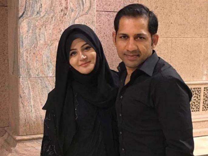 Pak vs WI: 'Where's my miyan?' Sarfaraz Ahmed's wife asks PCB | मेरे मियाँ कहाँ हैं?; सर्फराज अहमदच्या पत्नीनं सोशल मीडियावरून पाकिस्तान क्रिकेट बोर्डाला विचारला सवाल 