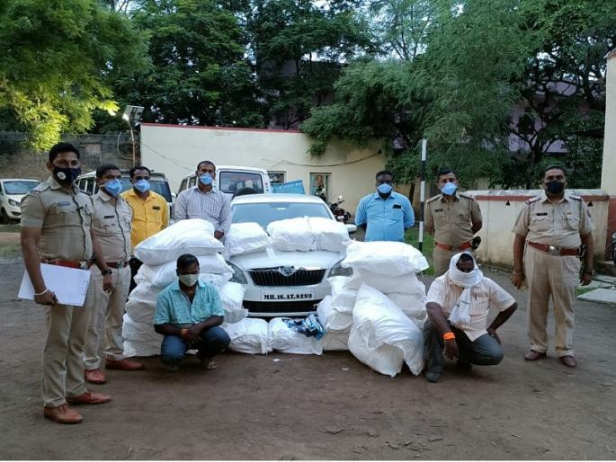 How dare ! Open sale of gutkha in Pathari; Property worth Rs 25 lakh seized, 6 arrested | अबब किती हे धाडस ! पाथरीत गुटख्याची खुलेआम विक्री; २५ लाखांचा मुद्देमाल जप्त, ६ जण ताब्यात