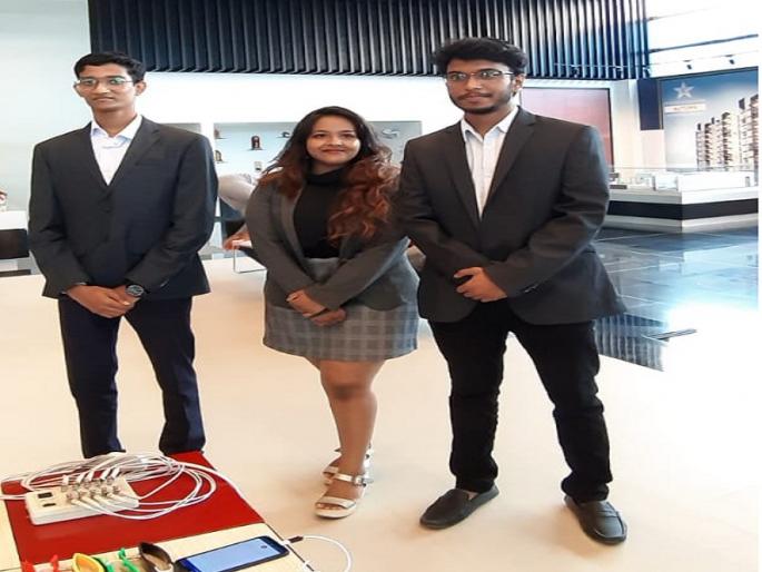 The smart option given by three young people to read the time spent in ECG after a heart attack | हार्ट अटॅकनंतर ‘ईसीजी’मध्ये जाणारा वेळ वाचण्यासाठी तीन तरुणांनी दिला स्मार्ट पर्याय The smart option given by three young people to read the time spent in ECG after a heart attack | हार्ट अटॅकनंतर ‘ईसीजी’मध्ये जाणारा वेळ वाचण्यासाठी तीन तरुणांनी दिला स्मार्ट पर्याय