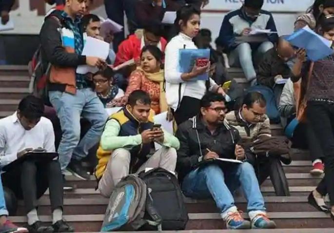 job in Maharashtra health department, recruitment for 3466 posts; These are the conditions | महाराष्ट्राच्या आरोग्य विभागात नोकरीची सुवर्णसंधी, ३ हजार ४६६ पदांसाठी भरती; या आहेत अटीशर्ती, असा करा अर्ज job in Maharashtra health department, recruitment for 3466 posts; These are the conditions | महाराष्ट्राच्या आरोग्य विभागात नोकरीची सुवर्णसंधी, ३ हजार ४६६ पदांसाठी भरती; या आहेत अटीशर्ती, असा करा अर्ज