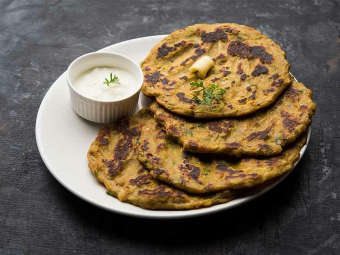 Sankashti Chaturthi 2021 : Upvas recipes Sankashti Chaturthi instant fasting Thalipith recipe | Sankashti Chaturthi 2021: झटपट तयार होणारं खमंग उपवासाचं थालिपीठ; नक्की ट्राय करा, एकदा खाल तर खातच राहाल