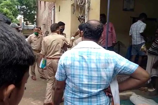 Daddy must avenge my death! Suicide of a minor girl by writing in a suicide note | पप्पा माझ्या मृत्यूचा बदला जरूर घ्या! सुसाईड नोटमध्ये लिहून तरुणीची आत्महत्या Daddy must avenge my death! Suicide of a minor girl by writing in a suicide note | पप्पा माझ्या मृत्यूचा बदला जरूर घ्या! सुसाईड नोटमध्ये लिहून तरुणीची आत्महत्या