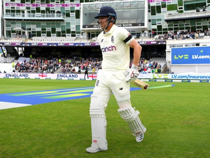 England players are wearing black armbands today to honour the passing of our former captain Ted Dexter | इंग्लंडच्या संघावर कोसळला दुःखाचा डोंगर, म्हणून खेळाडूंनी घेतला 'हा' निर्णय!