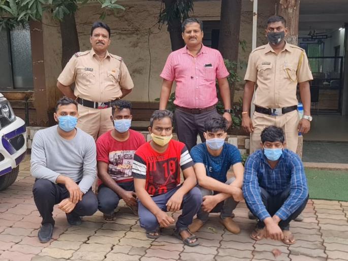 Abb ... Thieves picked up 78 AC; The urge to make more money instantly in less time | अबब ... चोरट्यांनी उचलून नेले चक्क 78 एसी; कमी वेळेत झटपट जास्त पैसे कमविण्याची लालसा अंगलट Abb ... Thieves picked up 78 AC; The urge to make more money instantly in less time | अबब ... चोरट्यांनी उचलून नेले चक्क 78 एसी; कमी वेळेत झटपट जास्त पैसे कमविण्याची लालसा अंगलट