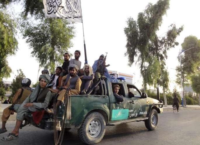 Afghanistan Crisis: Congress MLAs irfan ansari support Taliban; That said, now the Afghan citizens are happy | Afghanistan Crisis: धक्कादायक! काँग्रेस आमदाराने केले तालिबानचे समर्थन; म्हणाले, आता अफगाणी नागरिक खूश