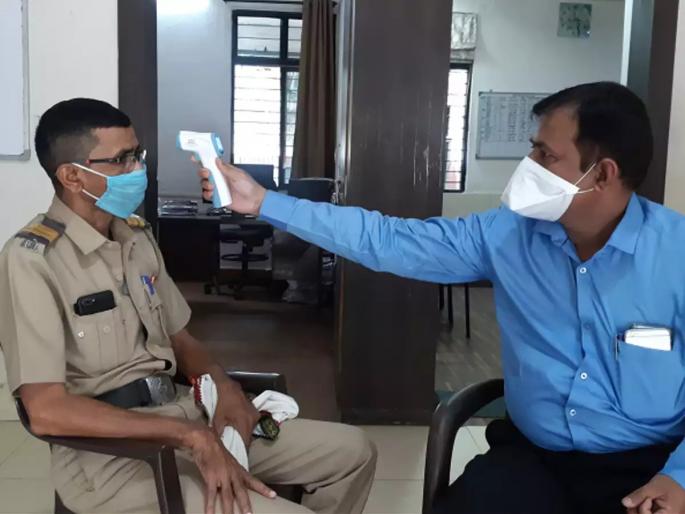 Tension in the police force! Police who went for training returned from Pune with Corona; 12 out of 33 positive | पोलीस दलात खळबळ! प्रशिक्षणाला गेलेले पोलीस पुण्याहून कोरोना घेऊन परतले; ३३ पैकी १२ पॉजिटीव्ह