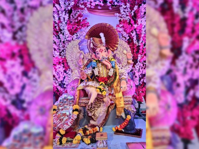 Vasai's Anand Nagar Public Ganeshotsav Mandal gives 'vaccination to devotees | वसईच्या आनंद नगर सार्वजनिक गणेशोत्सव मंडळाने भाविकांना दिला 'लसीकरणाचा' प्रसाद! Vasai's Anand Nagar Public Ganeshotsav Mandal gives 'vaccination to devotees | वसईच्या आनंद नगर सार्वजनिक गणेशोत्सव मंडळाने भाविकांना दिला 'लसीकरणाचा' प्रसाद!