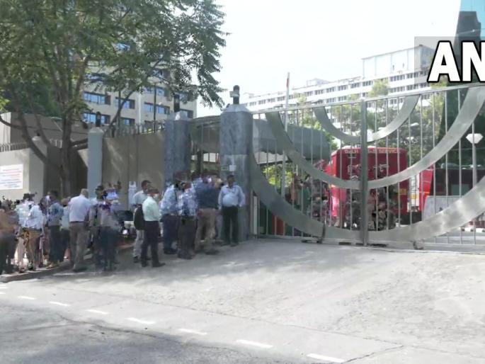 A fire broke out in the basement of the CBI building; All employees are safe | सीबीआय इमारतीच्या तळघराला लागली आग; सर्व कर्मचारी सुखरूप A fire broke out in the basement of the CBI building; All employees are safe | सीबीआय इमारतीच्या तळघराला लागली आग; सर्व कर्मचारी सुखरूप
