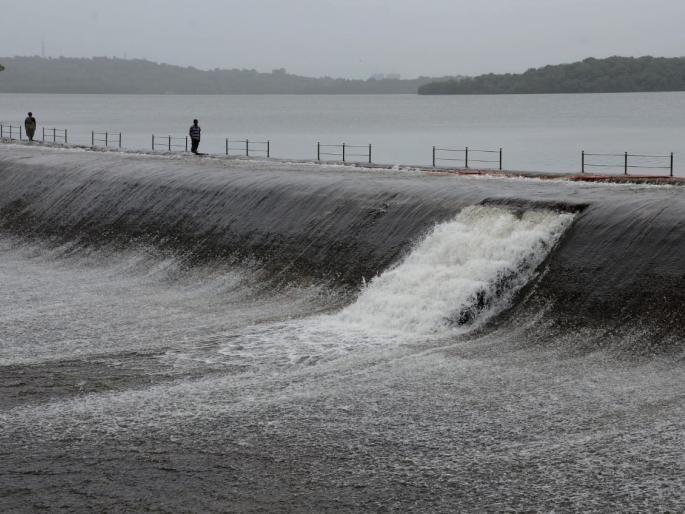 No tension of water in mumbai The lakes water storage is full | मुंबईकरांना वर्षभर पाण्याचे नो टेन्शन! पाणीपुरवठा करणारी सर्व तलाव भरली काठोकाठ No tension of water in mumbai The lakes water storage is full | मुंबईकरांना वर्षभर पाण्याचे नो टेन्शन! पाणीपुरवठा करणारी सर्व तलाव भरली काठोकाठ