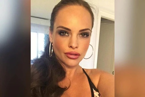 viral anti vaxxer model support coronavirus vaccine after nearly killed twice due to covid | Corona Vaccine : कोरोना लसीला विरोध करणाऱ्या मॉडेलची मृत्यूशी झुंज; आता लोकांना लस घेण्याचं करतेय आवाहन 