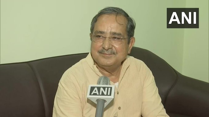 i am not mukul not ayaram gayaram bjp mla ashok lahiri on rumours of joining tmc | "मी आयाराम-गयाराम नाही, पक्ष बदलताय का? असं कोणी मला विचारलं तर..."; भाजपा आमदार संतापले i am not mukul not ayaram gayaram bjp mla ashok lahiri on rumours of joining tmc | "मी आयाराम-गयाराम नाही, पक्ष बदलताय का? असं कोणी मला विचारलं तर..."; भाजपा आमदार संतापले