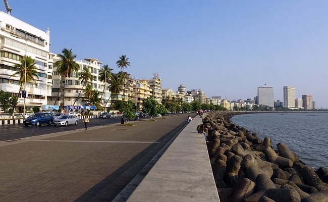 Maharashtra Bandh: Traders to keep shops in Mumbai closed till 4 pm, decision of unions after discussions with Shiv Sena | Maharashtra Bandh: व्यापारी दुपारी चारपर्यंत Mumbaiतील दुकाने बंद ठेवणार, शिवसेनेशी चर्चेनंतर संघटनांचा निर्णय