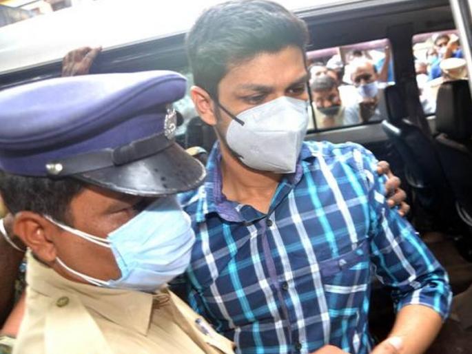 Uthra murder case: Kerala Man who killed his wife with cobra gets double life sentence, 17 years prison | Uthra murder case: कोब्रा अंगावर सोडून पत्नीची हत्या करणाऱ्या पतीला दुहेरी जन्मठेपेची शिक्षा Uthra murder case: Kerala Man who killed his wife with cobra gets double life sentence, 17 years prison | Uthra murder case: कोब्रा अंगावर सोडून पत्नीची हत्या करणाऱ्या पतीला दुहेरी जन्मठेपेची शिक्षा