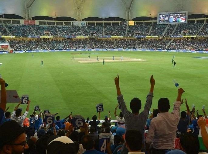 JioStar Exits ICC T20 World Cup Broadcast Deal Due to Financial Losses; Live Streaming at Risk | क्रिकेट चाहत्यांना धक्का! पुढील वर्षीचा टी२० वर्ल्ड कप मोबाईलवर दिसणार नाही? जिओस्टारने घेतली माघार