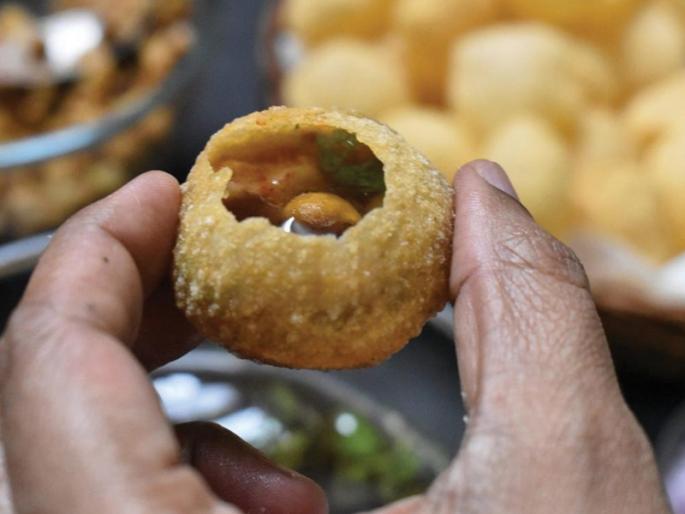 health benefits of eating panipuri | विश्वास बसणार नाही! जिभेचे चोचले नव्हे तर आरोग्यासाठी उत्तम आहे पाणीपुरी, जाणून घ्या फायदे