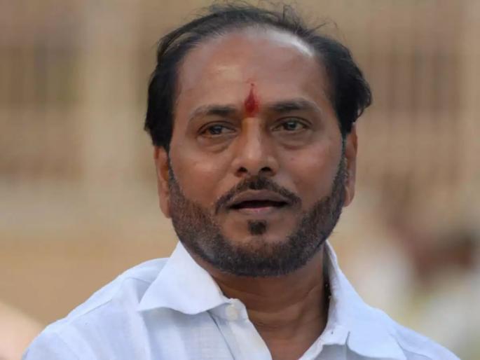 Shiv Sena is looking for a new face instead of Ramdas Kadam for the Legislative Council candidature | ती ऑडियो क्लिप भोवणार, Ramdas Kadam यांची आमदारकी जाणार? शिवसेनेकडून नवा उमेदवार देण्याची तयारी Shiv Sena is looking for a new face instead of Ramdas Kadam for the Legislative Council candidature | ती ऑडियो क्लिप भोवणार, Ramdas Kadam यांची आमदारकी जाणार? शिवसेनेकडून नवा उमेदवार देण्याची तयारी