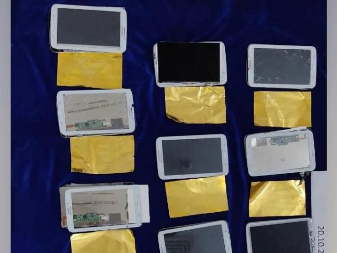 chennai air custom seizes 5 kg gold worth 5 crore 5 people arrested | सोनं तस्कीरीचा 'स्मार्ट' प्रयत्न, मोबाईल पाहून पोलिसही झाले अवाक्