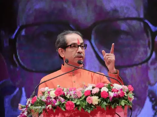 "Mumbai police seized heroin worth Rs 27 crore a few days ago, but it did not get publicity as it did not contain heroin," said Chief Minister Uddhav Thackeray. | "मुंबई पोलिसांनी काही दिवसांपूर्वी २७ कोटींचे heroin पकडले, पण त्यात हिरॉईन नसल्याने प्रसिद्धी मिळाली नाही’’ मुख्यमंत्री Uddhav Thackeray यांचा खोचक टोला "Mumbai police seized heroin worth Rs 27 crore a few days ago, but it did not get publicity as it did not contain heroin," said Chief Minister Uddhav Thackeray. | "मुंबई पोलिसांनी काही दिवसांपूर्वी २७ कोटींचे heroin पकडले, पण त्यात हिरॉईन नसल्याने प्रसिद्धी मिळाली नाही’’ मुख्यमंत्री Uddhav Thackeray यांचा खोचक टोला