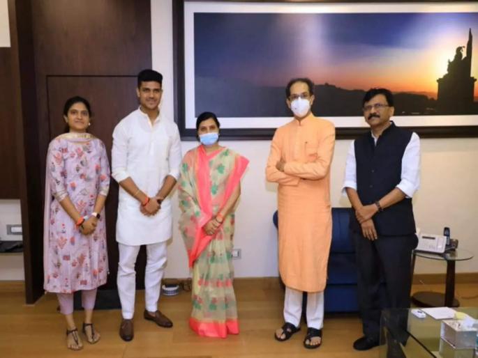 Dadra Nagar Haveli Election 2021 Result: Kalaben Delkar leads Shiv Sena in Dadra Nagar Haveli polls | Dadra Nagar Haveli Election 2021 Result: दादरा नगर हवेलीत शिवसेनेची जोरदार मुसंडी, मतमोजणीत कलाबेन डेलकर आघाडीवर Dadra Nagar Haveli Election 2021 Result: Kalaben Delkar leads Shiv Sena in Dadra Nagar Haveli polls | Dadra Nagar Haveli Election 2021 Result: दादरा नगर हवेलीत शिवसेनेची जोरदार मुसंडी, मतमोजणीत कलाबेन डेलकर आघाडीवर