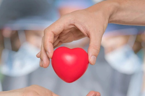 A 14-year-old boy donated his life, eyes, heart and lungs to six people while saying goodbye to the world. | Organ Donation: जगाचा निरोप घेताना १४ वर्षीय मुलाने दिले सहा जणांना जीवदान, डोळे, हृदय, फुप्फुसाचे केले दान