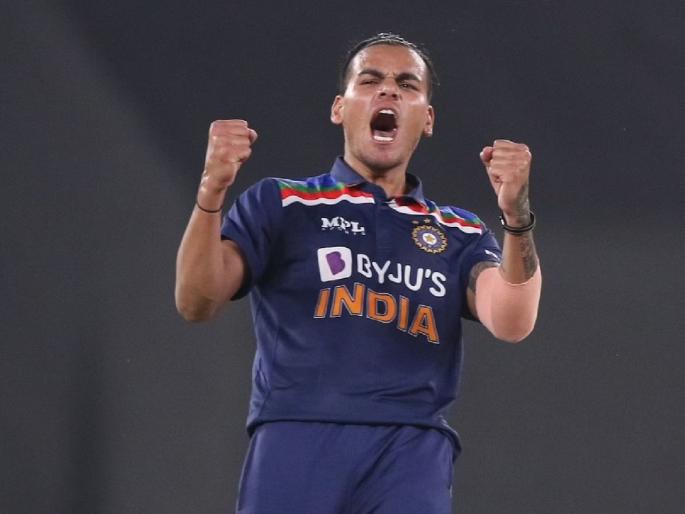 T20 World Cup 2021: Are You Going To Make Rahul Chahar Sell Eggs From The Bench?: Danish Kaneria Slams Indian Team Management | T20 World Cup : राहुल चहरला बाकावर बसवून अंडी विकायला लावणार आहात का?; भारतीय संघनिवडीवर माजी फिरकीपटूचा सवाल