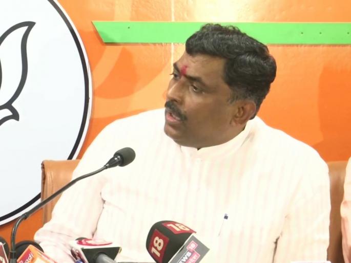 BJP P Muralidhar Rao says bjp will be for everyone on question of seeking vote in nake of castes | "माझ्या एका खिशात ब्राह्मण अन् दुसऱ्या खिशात वाणी"; भाजपा नेत्याचं वादग्रस्त विधान BJP P Muralidhar Rao says bjp will be for everyone on question of seeking vote in nake of castes | "माझ्या एका खिशात ब्राह्मण अन् दुसऱ्या खिशात वाणी"; भाजपा नेत्याचं वादग्रस्त विधान