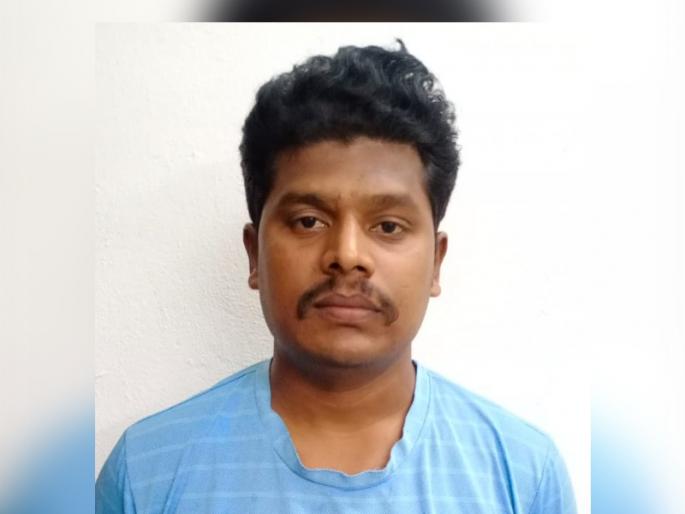 Unnatural Sex on youth by police; Boiled ransom threatening to make the clip viral | पोलिसाकडून युवकावर अनैसर्गिक अत्याचार; क्लिप व्हायरल करण्याची धमकी देत उकळली खंडणी Unnatural Sex on youth by police; Boiled ransom threatening to make the clip viral | पोलिसाकडून युवकावर अनैसर्गिक अत्याचार; क्लिप व्हायरल करण्याची धमकी देत उकळली खंडणी