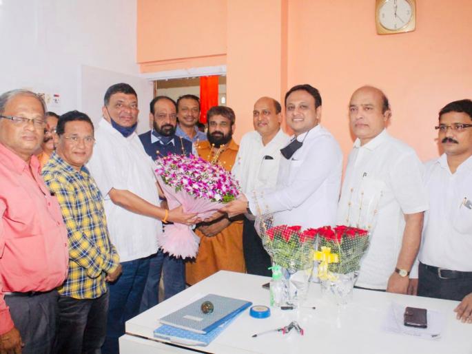 Mumbai District Suburban Co-op Federation under the control of Shiv Sena, appointment of Abhishek Ghosalkar as President | मुंबई जिल्हा उपनगर को ऑप हौसिंग फेडरेशन शिवसेनेच्या ताब्यात, अध्यक्षपदी अभिषेक घोसाळकर यांची नियुक्ती Mumbai District Suburban Co-op Federation under the control of Shiv Sena, appointment of Abhishek Ghosalkar as President | मुंबई जिल्हा उपनगर को ऑप हौसिंग फेडरेशन शिवसेनेच्या ताब्यात, अध्यक्षपदी अभिषेक घोसाळकर यांची नियुक्ती