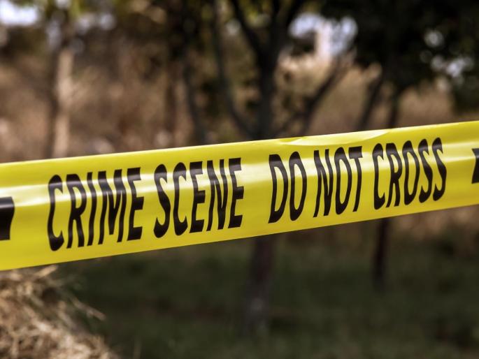 Panic Situation over finding woman's head in forest, police start searching for lesson ... | जंगलात महिलेचं छिन्नविछिन्न अवस्थेत शीर मिळाल्याने खळबळ, पोलिसांकडून धडाचा शोध सुरू Panic Situation over finding woman's head in forest, police start searching for lesson ... | जंगलात महिलेचं छिन्नविछिन्न अवस्थेत शीर मिळाल्याने खळबळ, पोलिसांकडून धडाचा शोध सुरू