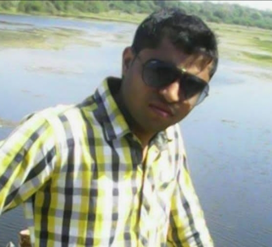 Youth commits suicide due to father-in-law's and wif harassment; The love marriage took place 4 years ago | प्रेमविवाहाचा असाही शेवट...! पत्नी आणि सासरच्या छळाला कंटाळून तरुणाची आत्महत्या; आत्महत्येपूर्वी लिहिली चिठ्ठी Youth commits suicide due to father-in-law's and wif harassment; The love marriage took place 4 years ago | प्रेमविवाहाचा असाही शेवट...! पत्नी आणि सासरच्या छळाला कंटाळून तरुणाची आत्महत्या; आत्महत्येपूर्वी लिहिली चिठ्ठी