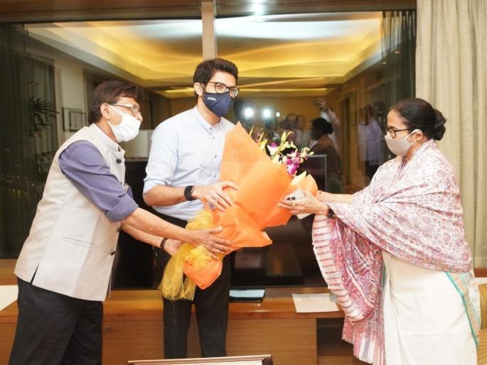 Mamata Banerjee's slogan 'Jai Maratha, Jai Bangla', darshan at Siddhivinayak Temple; Pray for the speedy recovery of Chief Minister Thackeray | ममता बॅनर्जींचा ‘जय मराठा, जय बांग्ला’चा नारा, सिद्धिविनायक मंदिरात घेतले दर्शन; मुख्यमंत्री ठाकरे लवकर बरे व्हावेत म्हणून प्रार्थना Mamata Banerjee's slogan 'Jai Maratha, Jai Bangla', darshan at Siddhivinayak Temple; Pray for the speedy recovery of Chief Minister Thackeray | ममता बॅनर्जींचा ‘जय मराठा, जय बांग्ला’चा नारा, सिद्धिविनायक मंदिरात घेतले दर्शन; मुख्यमंत्री ठाकरे लवकर बरे व्हावेत म्हणून प्रार्थना