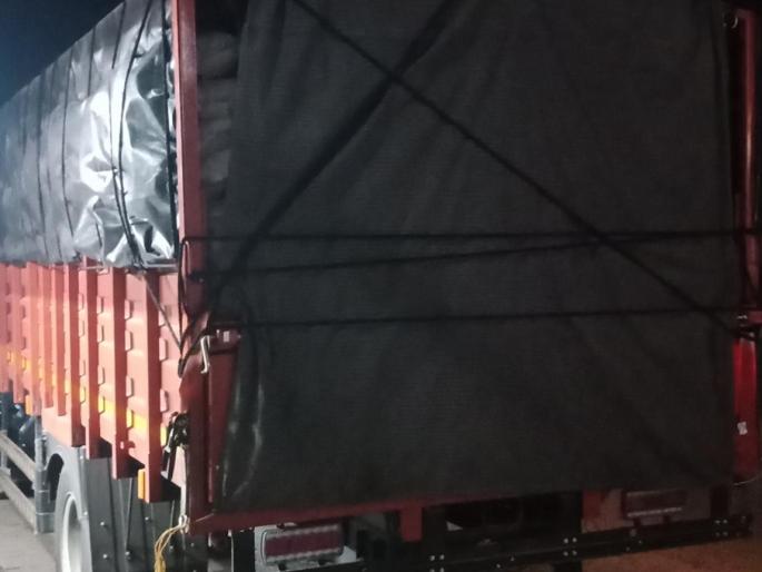 4 lakh 68 thousand illegal gutka seized; Action of Dadar Maritime Police | 4 लाख 68 हजारांचा बेकायदेशीर गुटखा जप्त; दादर सागरी पोलिसांची कारवाई 4 lakh 68 thousand illegal gutka seized; Action of Dadar Maritime Police | 4 लाख 68 हजारांचा बेकायदेशीर गुटखा जप्त; दादर सागरी पोलिसांची कारवाई