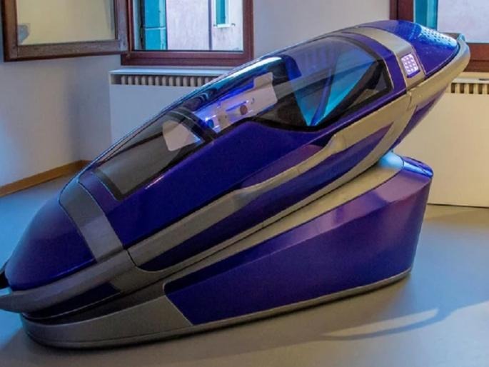 switzerland legalises suicide machine sarco that claims death in one minute without pain | अवघ्या एका मिनिटात वेदनारहित, शांततापूर्ण मृत्यू; 'या' देशाने दिली इच्छामरणाच्या मशीनला परवानगी switzerland legalises suicide machine sarco that claims death in one minute without pain | अवघ्या एका मिनिटात वेदनारहित, शांततापूर्ण मृत्यू; 'या' देशाने दिली इच्छामरणाच्या मशीनला परवानगी