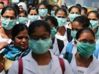 corona increased tension in bengal 29 students turned positive in school in nadia | CoronaVirus Live Updates : चिंतेत भर! ओमायक्रॉनच्या संकटात कोरोनाचा विस्फोट, 'या' ठिकाणी तब्बल 29 विद्यार्थी पॉझिटिव्ह