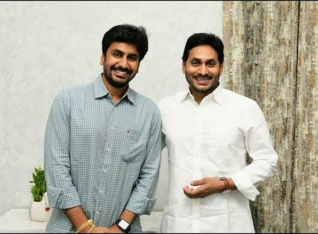 andhra pradesh mla son cuts off water supply to tirupati airport after officials deny him entry | संतापजनक! विमानतळावर प्रवेश नाकारल्याने आमदारपुत्र भडकला; पाणीपुरवठाच रोखला