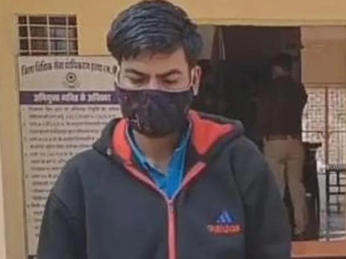 Porn photos of wife post social media by husband arrested madhya pradesh | महिलेचे अश्लील फोटो ऑनलाईन होत होते शेअर, कारण ऐकून व्हाल हैराण Porn photos of wife post social media by husband arrested madhya pradesh | महिलेचे अश्लील फोटो ऑनलाईन होत होते शेअर, कारण ऐकून व्हाल हैराण