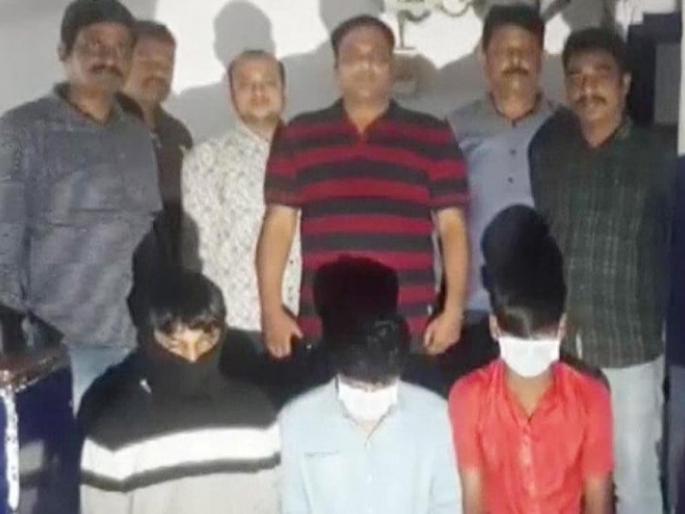 Gay sex racket exposed, first such action in Mumbai | गे सेक्स रॅकेटचा पर्दाफाश, मुंबईत पहिल्यांदाच केली अशी कारवाई Gay sex racket exposed, first such action in Mumbai | गे सेक्स रॅकेटचा पर्दाफाश, मुंबईत पहिल्यांदाच केली अशी कारवाई