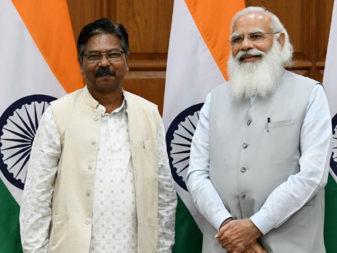 union minister Bishweswar Tudu accused of assaulting odisha officers | केंद्रीय मंत्र्यांची गुंडगिरी! खोली बंद करुन अधिकाऱ्यांना खुर्चीने केली मारहाण, एकाचा मोडला हात union minister Bishweswar Tudu accused of assaulting odisha officers | केंद्रीय मंत्र्यांची गुंडगिरी! खोली बंद करुन अधिकाऱ्यांना खुर्चीने केली मारहाण, एकाचा मोडला हात