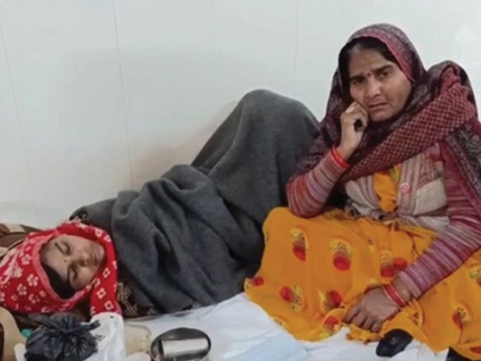 premature delivery on the road died due to lack of care cs said will take action against the culprits | संतापजनक! 5 हजारांची लाच दिली नाही म्हणून गर्भवतीला काढलं रुग्णालयाबाहेर, नवजात बाळाचा मृत्यू premature delivery on the road died due to lack of care cs said will take action against the culprits | संतापजनक! 5 हजारांची लाच दिली नाही म्हणून गर्भवतीला काढलं रुग्णालयाबाहेर, नवजात बाळाचा मृत्यू
