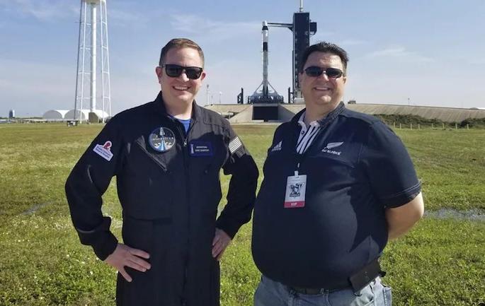 Weight 'heavy', the gaping hole! | वजन ‘भ्भारी’, अंतराळाची हुकली वारी ! Weight 'heavy', the gaping hole! | वजन ‘भ्भारी’, अंतराळाची हुकली वारी !