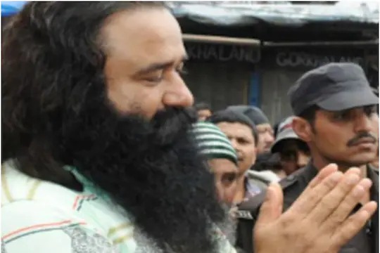 Ram Rahim out of jail on 21-day furlough before Punjab election 2022 | पंजाब निवडणुकीतील मतदानापूर्वी राम रहिमला २१ दिवसांसाठी दिली जेलमधून सुट्टी Ram Rahim out of jail on 21-day furlough before Punjab election 2022 | पंजाब निवडणुकीतील मतदानापूर्वी राम रहिमला २१ दिवसांसाठी दिली जेलमधून सुट्टी